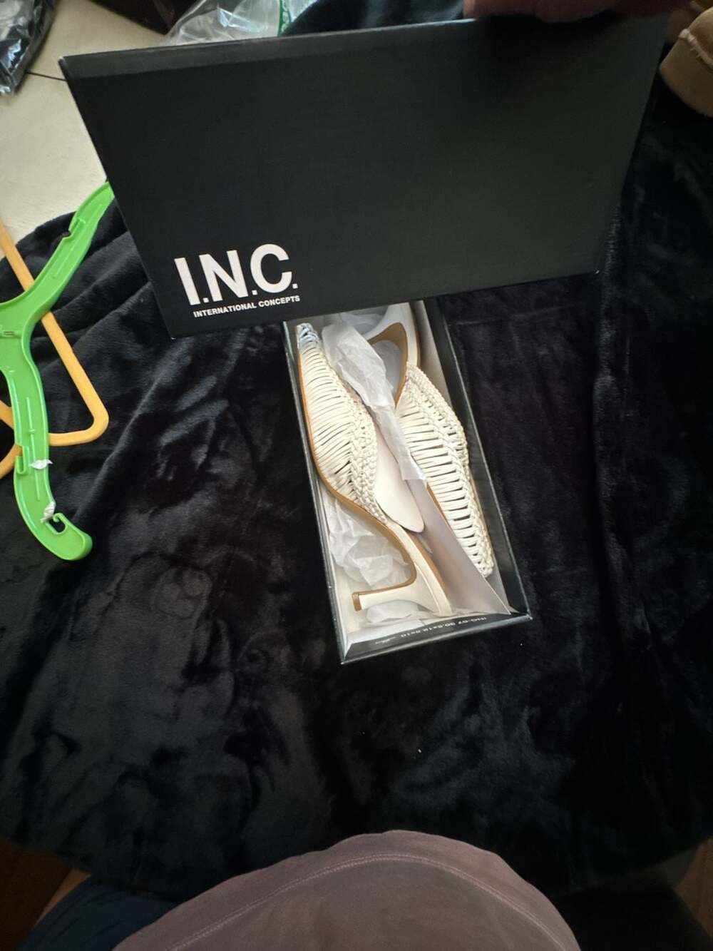 I.N.C. Georetep White Linen Woven Pointed Toe Kitten Heel Mules Size 7.5M